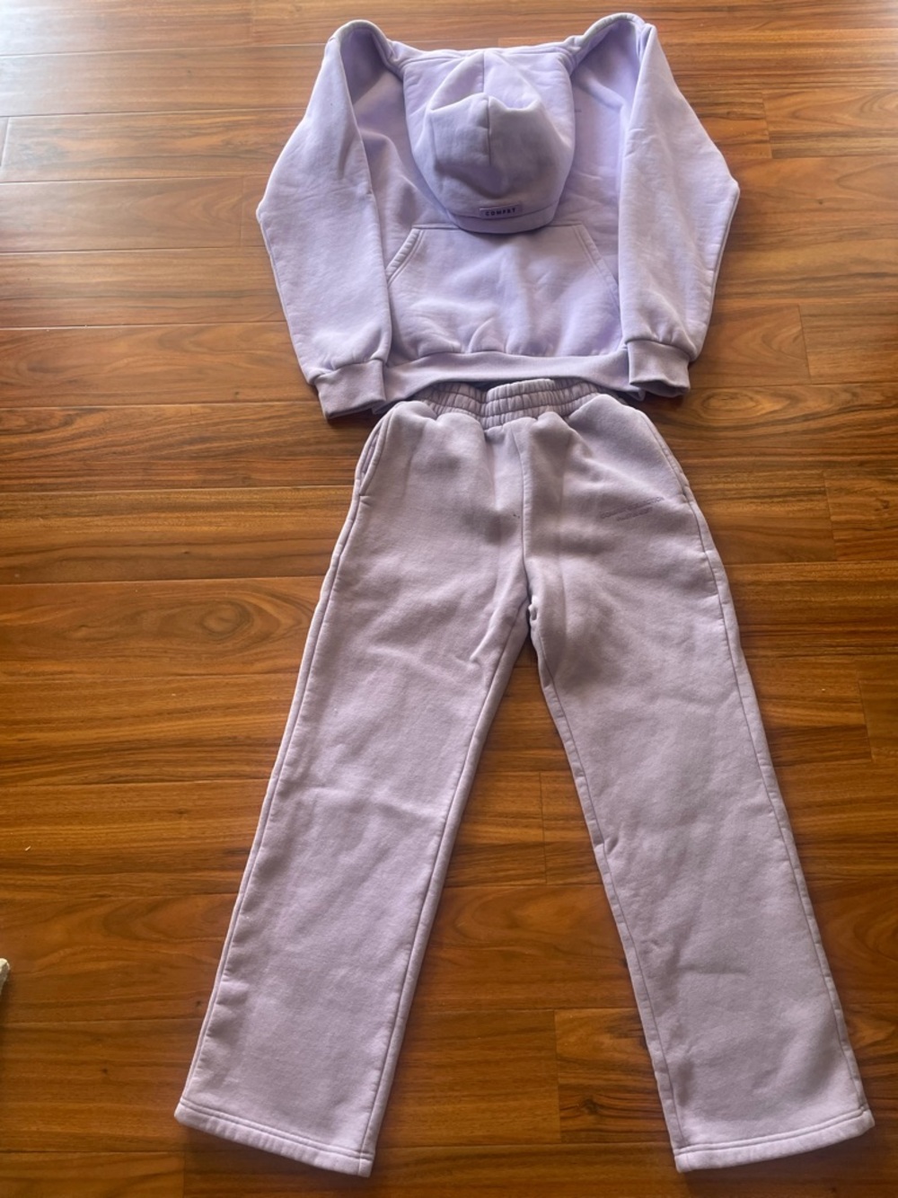 Women’s Lavender Lounge Hoodie and Sweatpants Set by Comfrt
